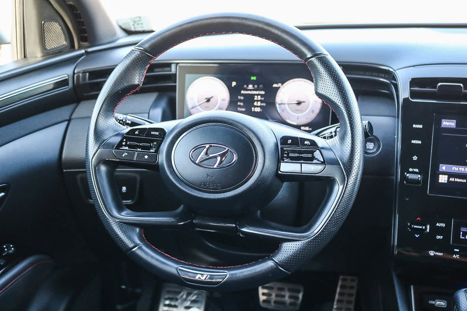 Used 2022 Hyundai Tucson N Line image 15