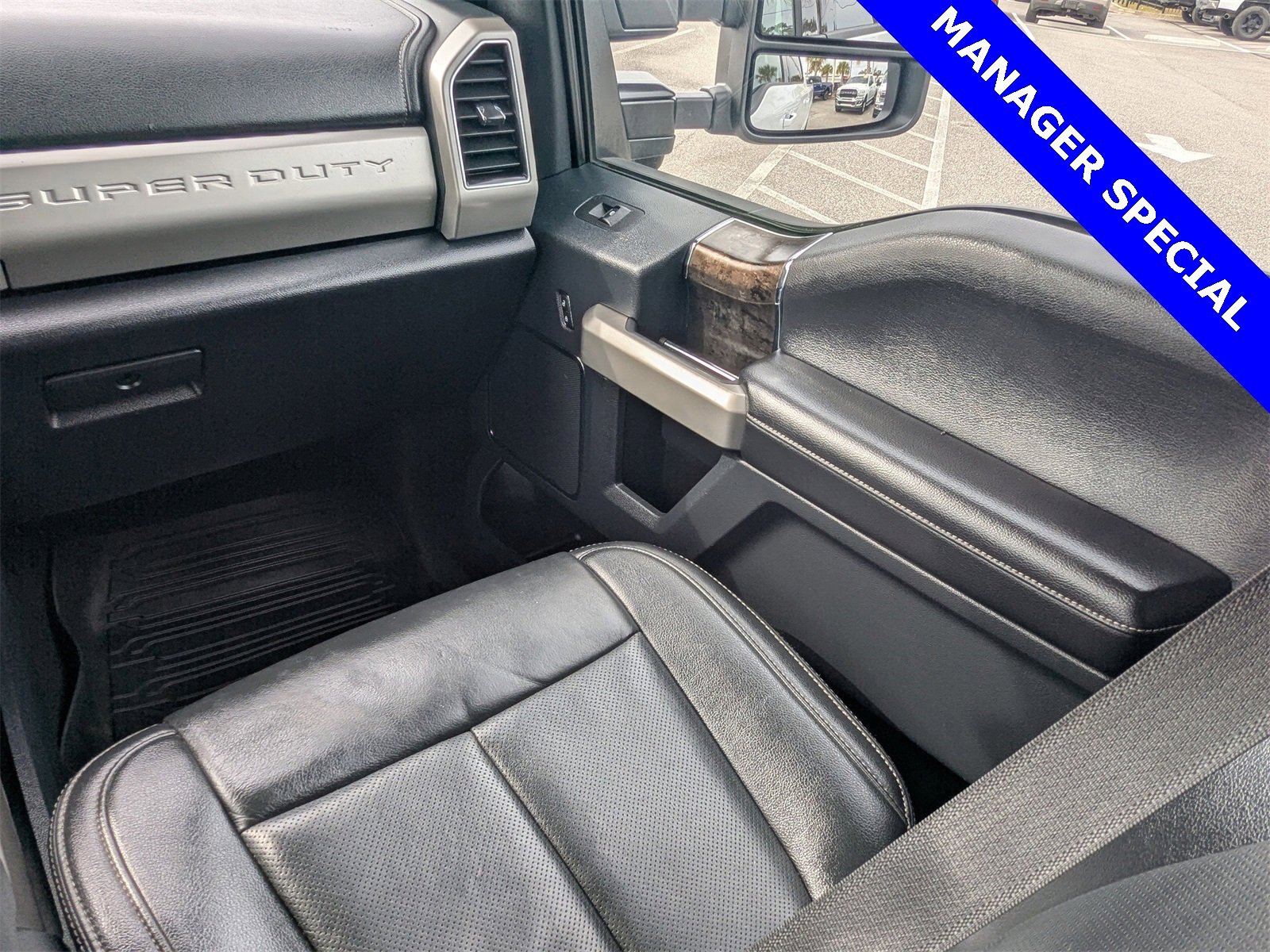 Used 2022 Ford F350 Lariat image 18