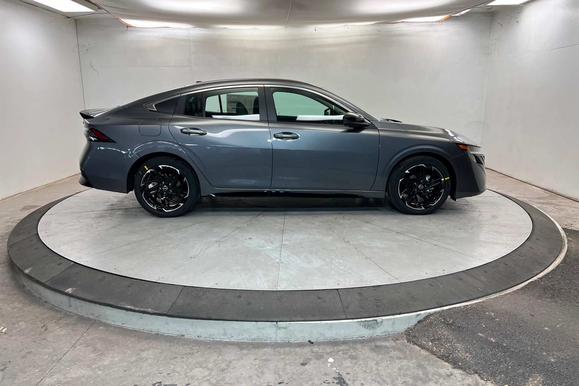 New 2026 Nissan Sentra SR w/ SR Premium Package image 6