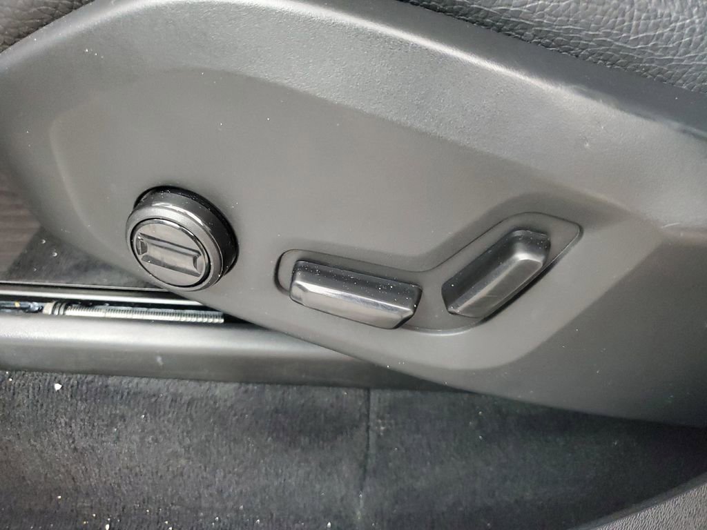 Certified 2023 Volvo XC90 B5 Plus w/ Protection Package Premier AWD/4WD image 22