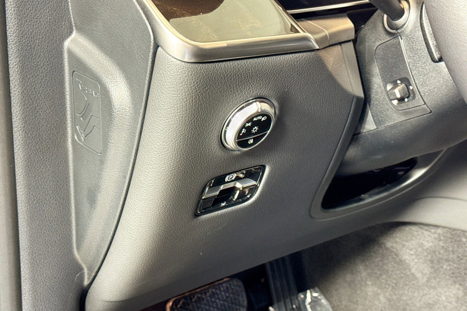 Used 2023 Mercedes-Benz GLC 300 4MATIC image 10