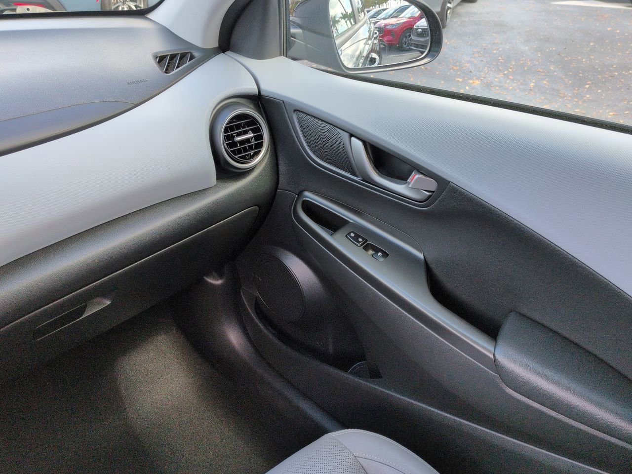 Used 2020 Hyundai Kona Ultimate image 16