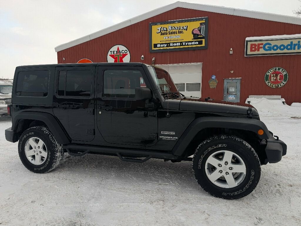 Used 2014 Jeep Wrangler Unlimited Sport w/ Quick Order Package 24S image 2