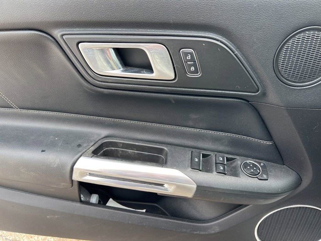 Used 2018 Ford Mustang GT Premium image 12