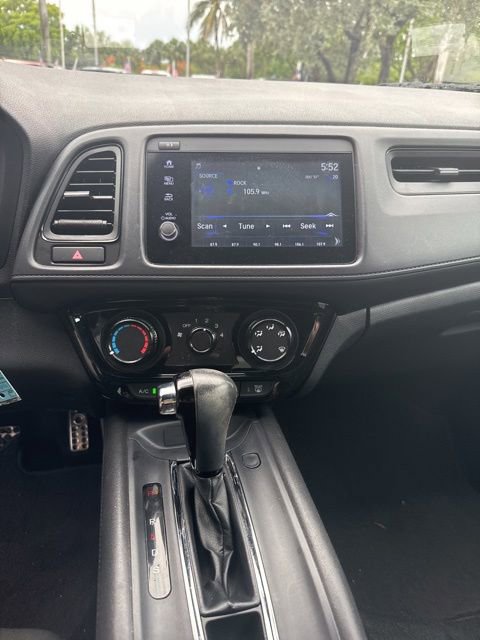 Used 2021 Honda HR-V Sport image 8