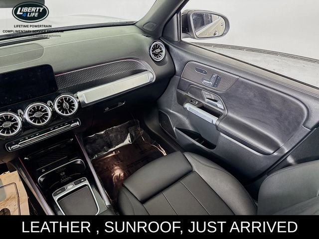 Used 2025 Mercedes-Benz GLB 250 GLB 250 w/ Exclusive Package image 25