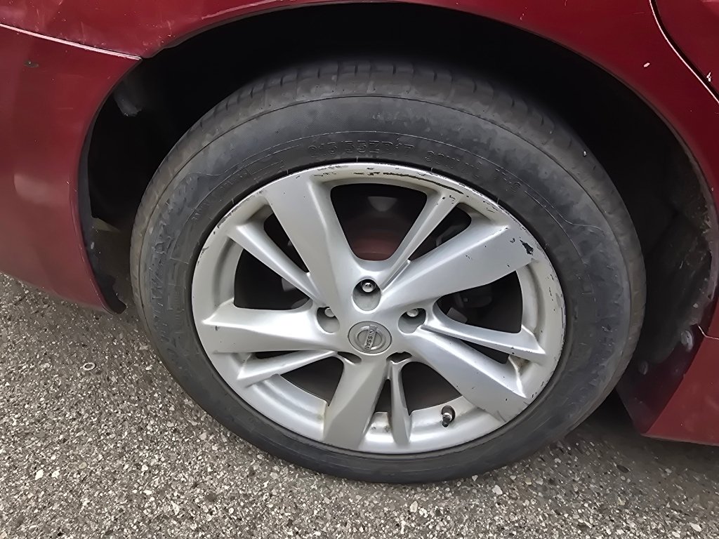 Used 2015 Nissan Altima 2.5 SV w/ Convenience Package FWD image 10