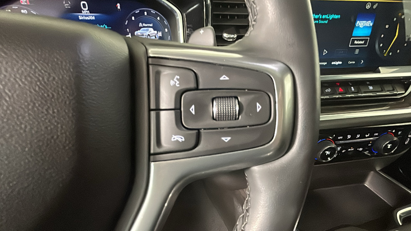 Used 2026 Chevrolet Silverado 1500 LTZ w/ LTZ Convenience Package II AWD/4WD image 21