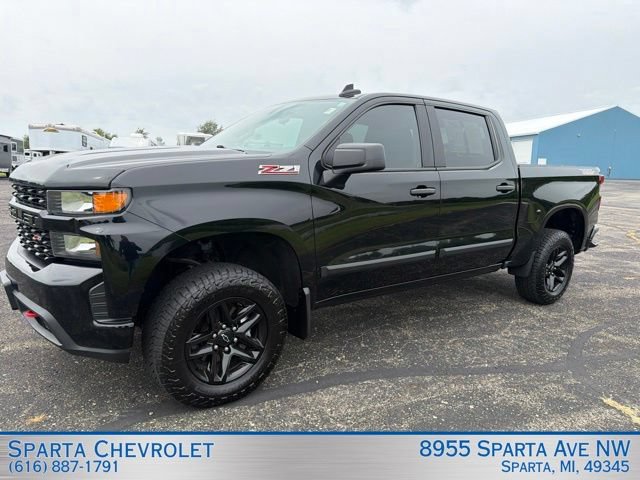 Used 2021 Chevrolet Silverado 1500 Custom Trail Boss w/ Midnight Edition AWD/4WD image 9