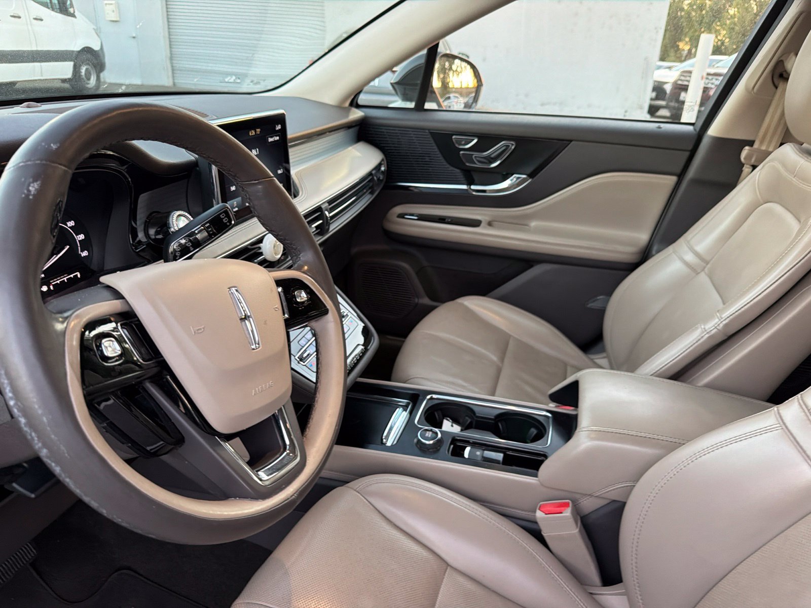Used 2021 Lincoln Corsair FWD w/ Premium Package image 10