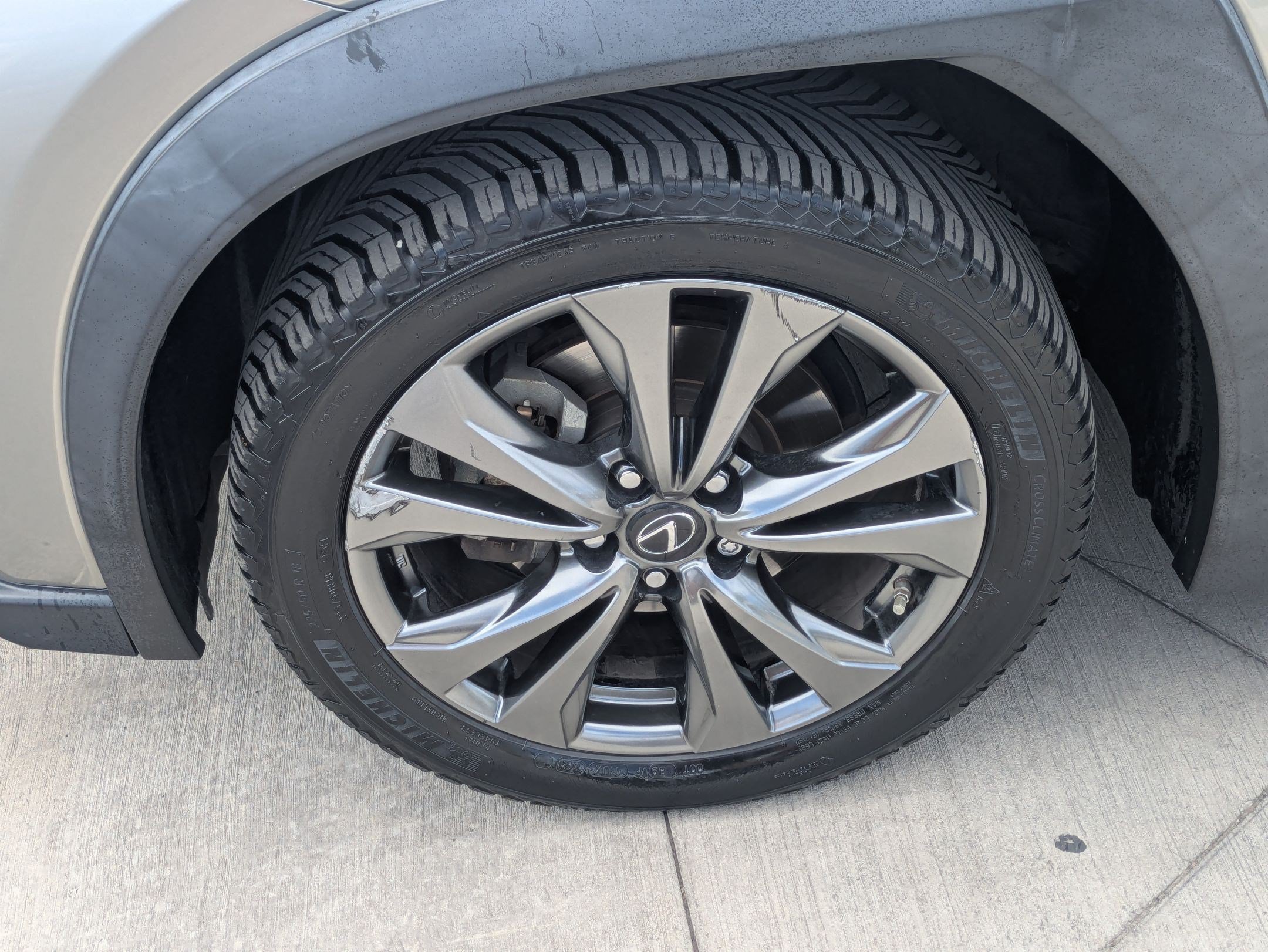 Used 2020 Lexus UX 250h F Sport w/ F Sport Premium Package AWD/4WD image 12