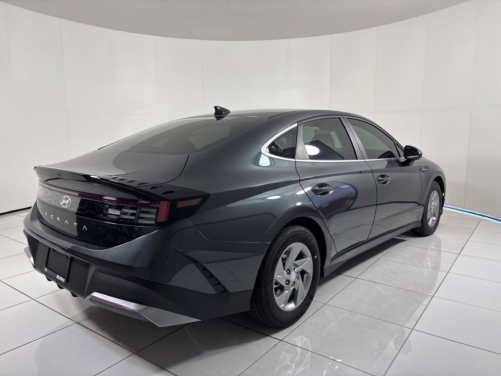 New 2026 Hyundai Sonata SE FWD image 5
