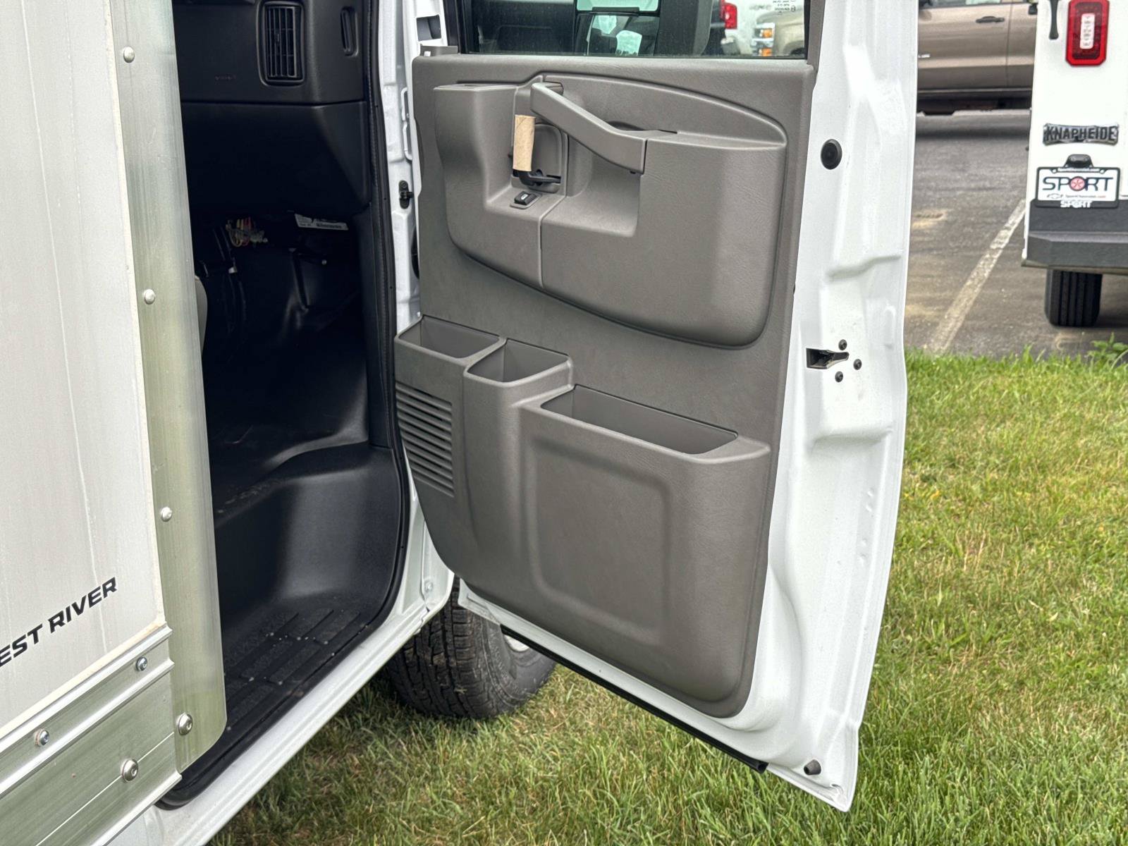New 2026 Chevrolet Express 3500 w/ Power Convenience Package RWD image 12