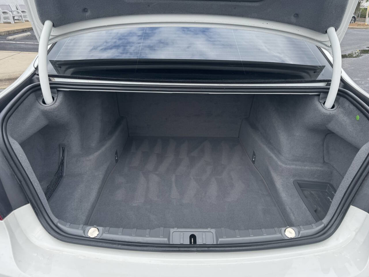 Used 2013 BMW 750Li RWD image 23