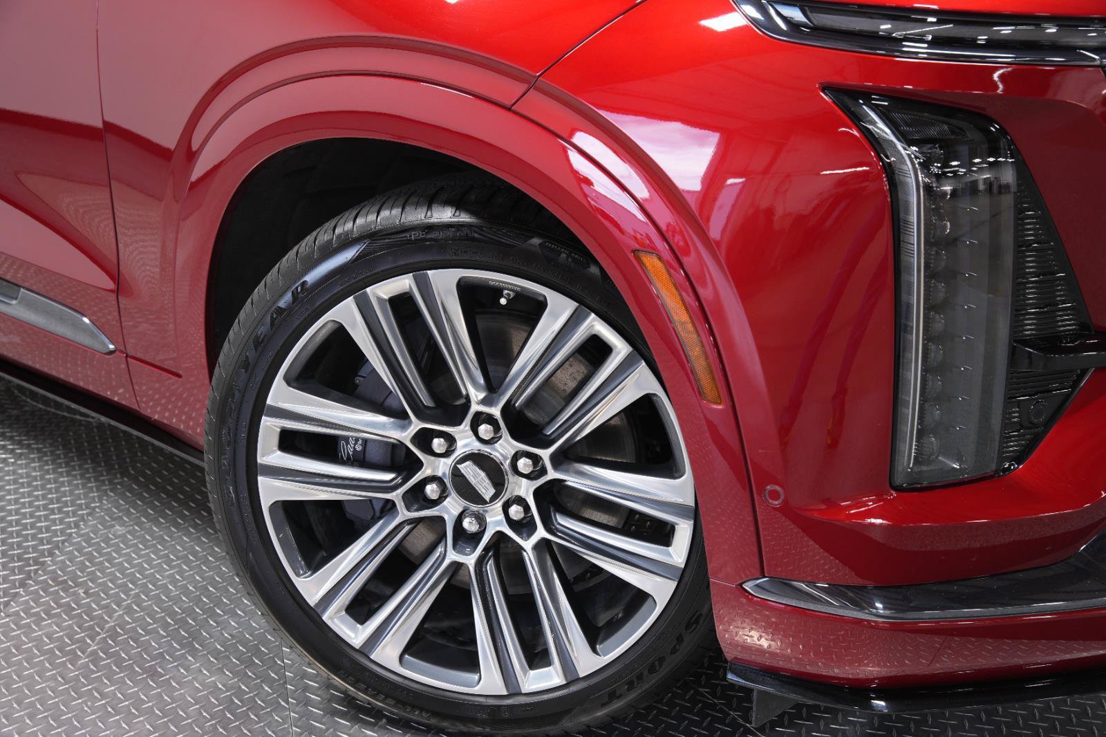 Used 2026 Cadillac Vistiq Platinum w/ LPO, Floor Liner Package AWD/4WD image 63