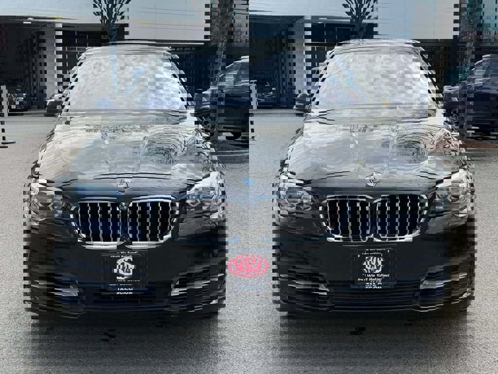 Used 2014 BMW 528i xDrive Sedan image 3