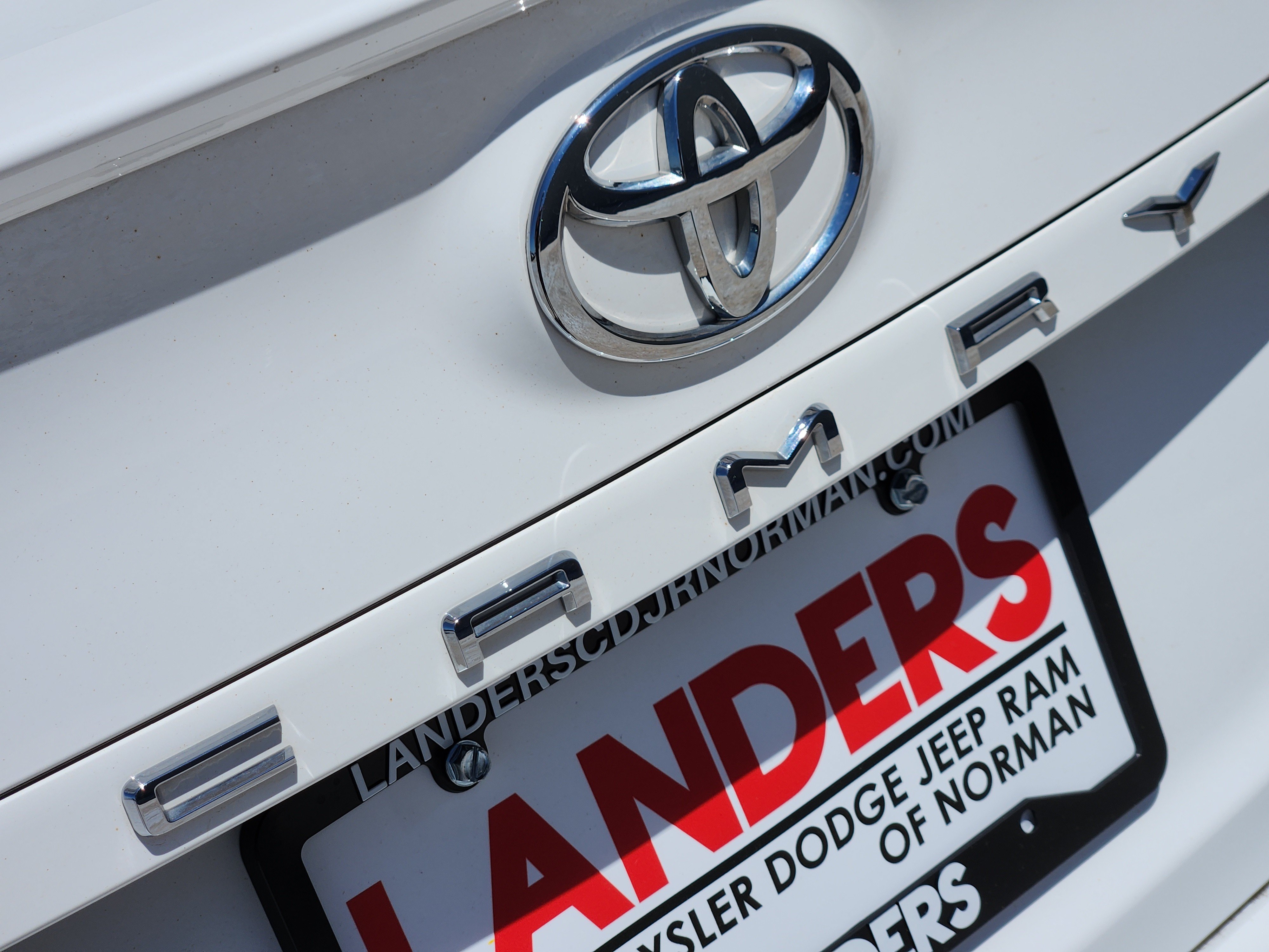 Used 2023 Toyota Camry SE FWD image 12