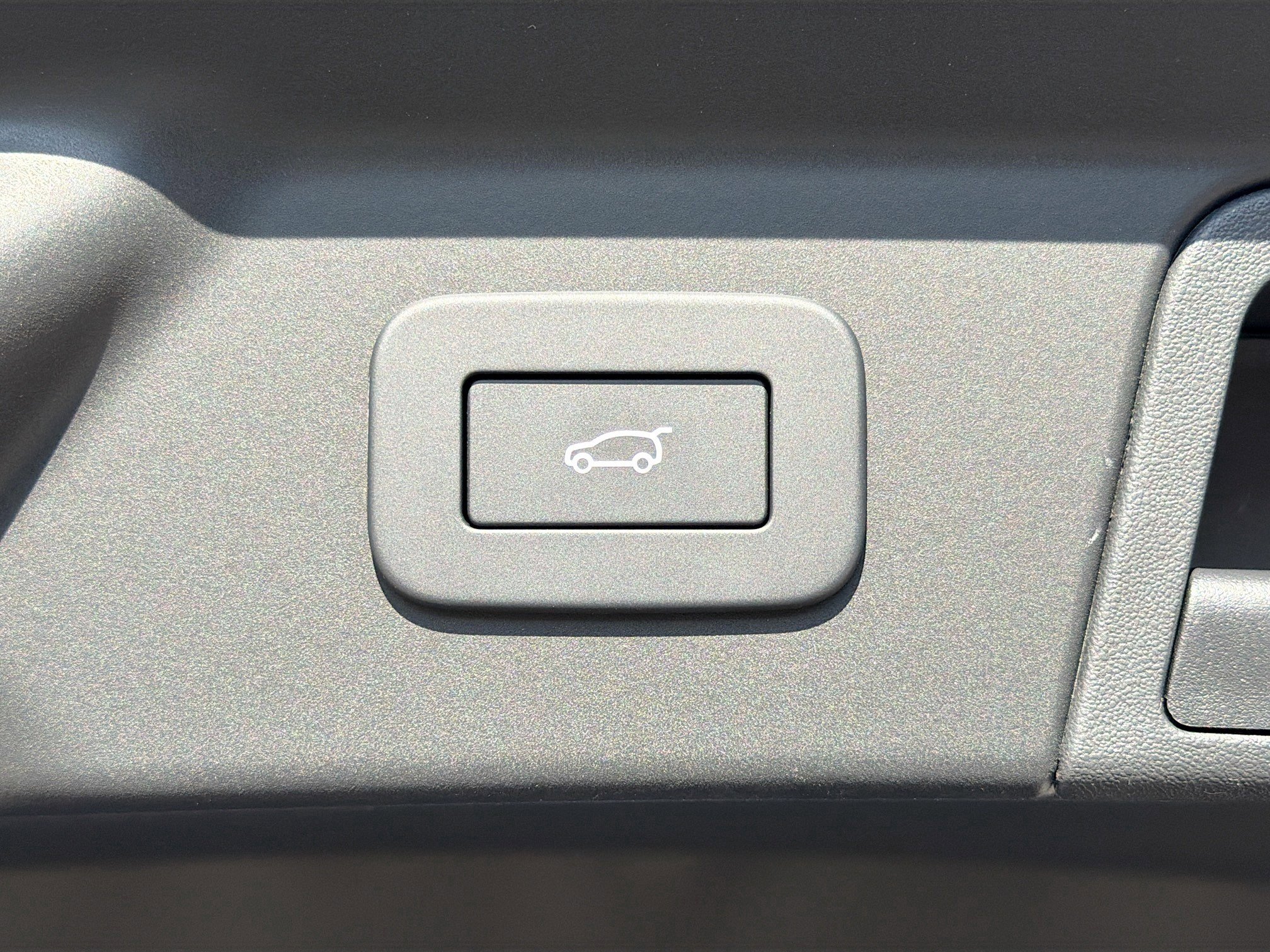 New 2026 Land Rover Range Rover Velar Dynamic SE image 13