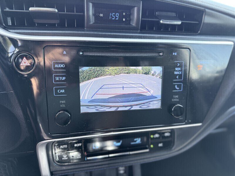 Used 2019 Toyota Corolla SE w/ Carpet Mat Package (TMS) FWD image 13