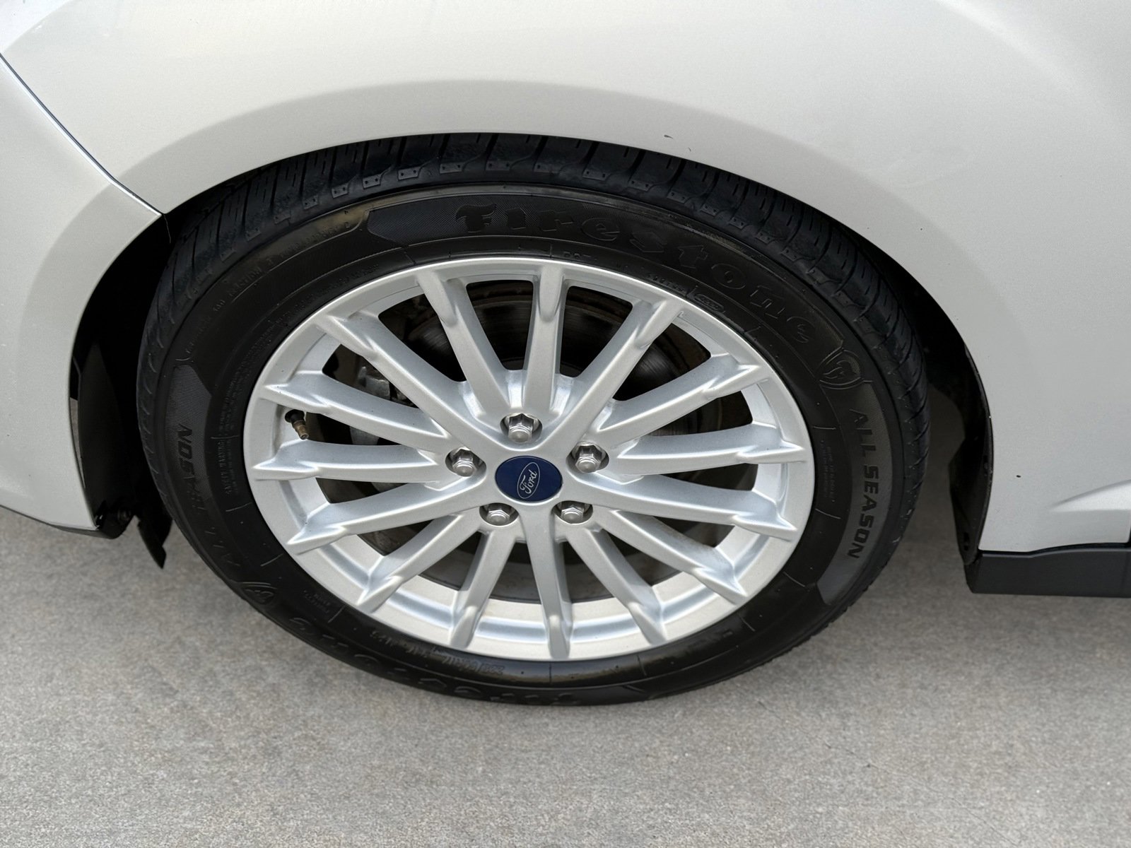 Used 2015 Ford C-MAX SE image 13