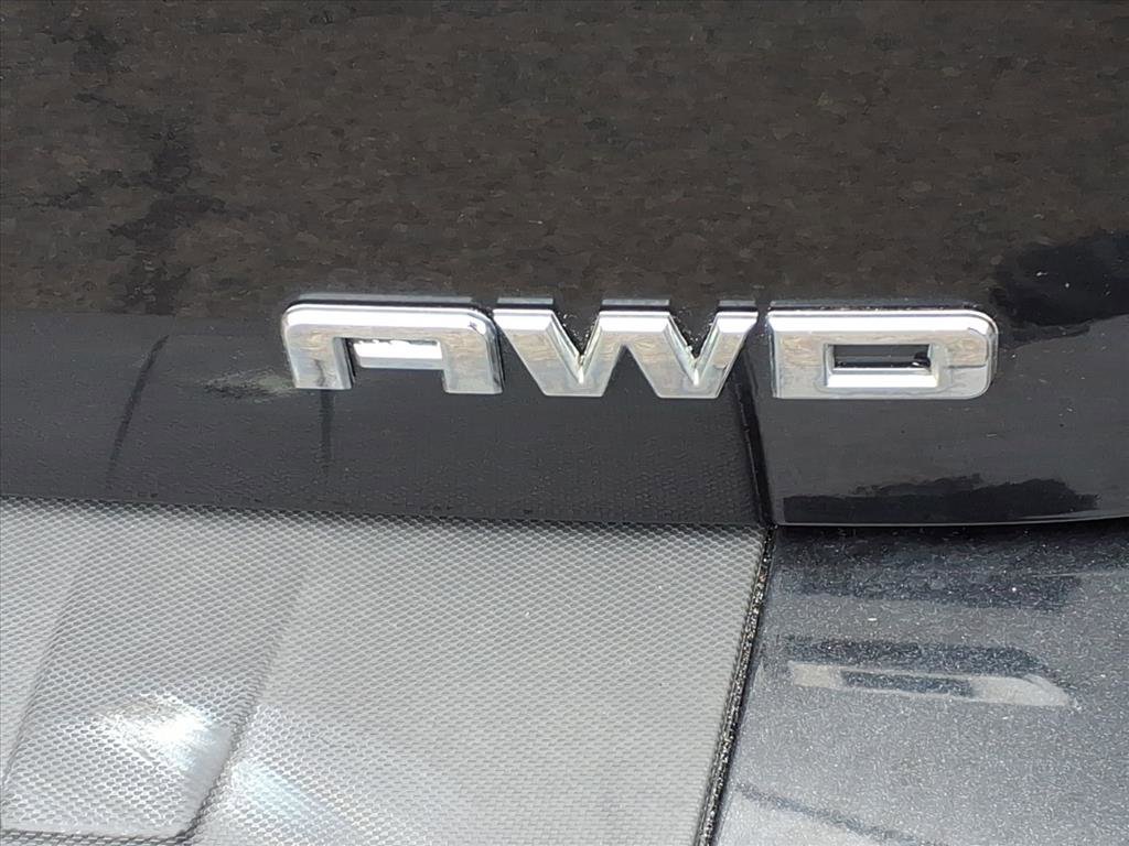 Used 2011 GMC Terrain SLT image 16