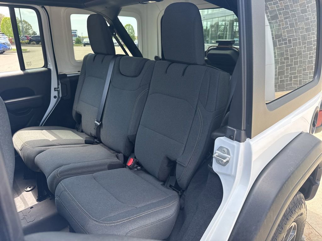 Used 2024 Jeep Wrangler Unlimited Sport AWD/4WD image 26