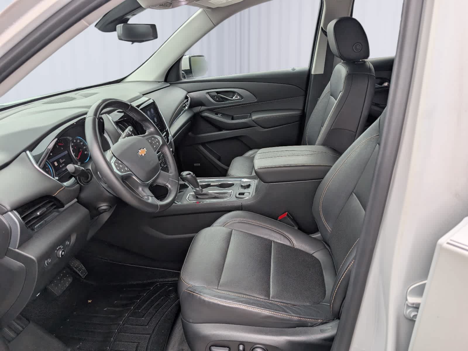Used 2020 Chevrolet Traverse Premier AWD/4WD image 16