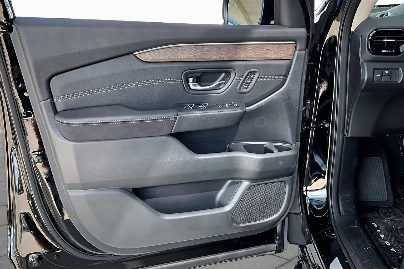 New 2026 Honda Pilot Elite image 10