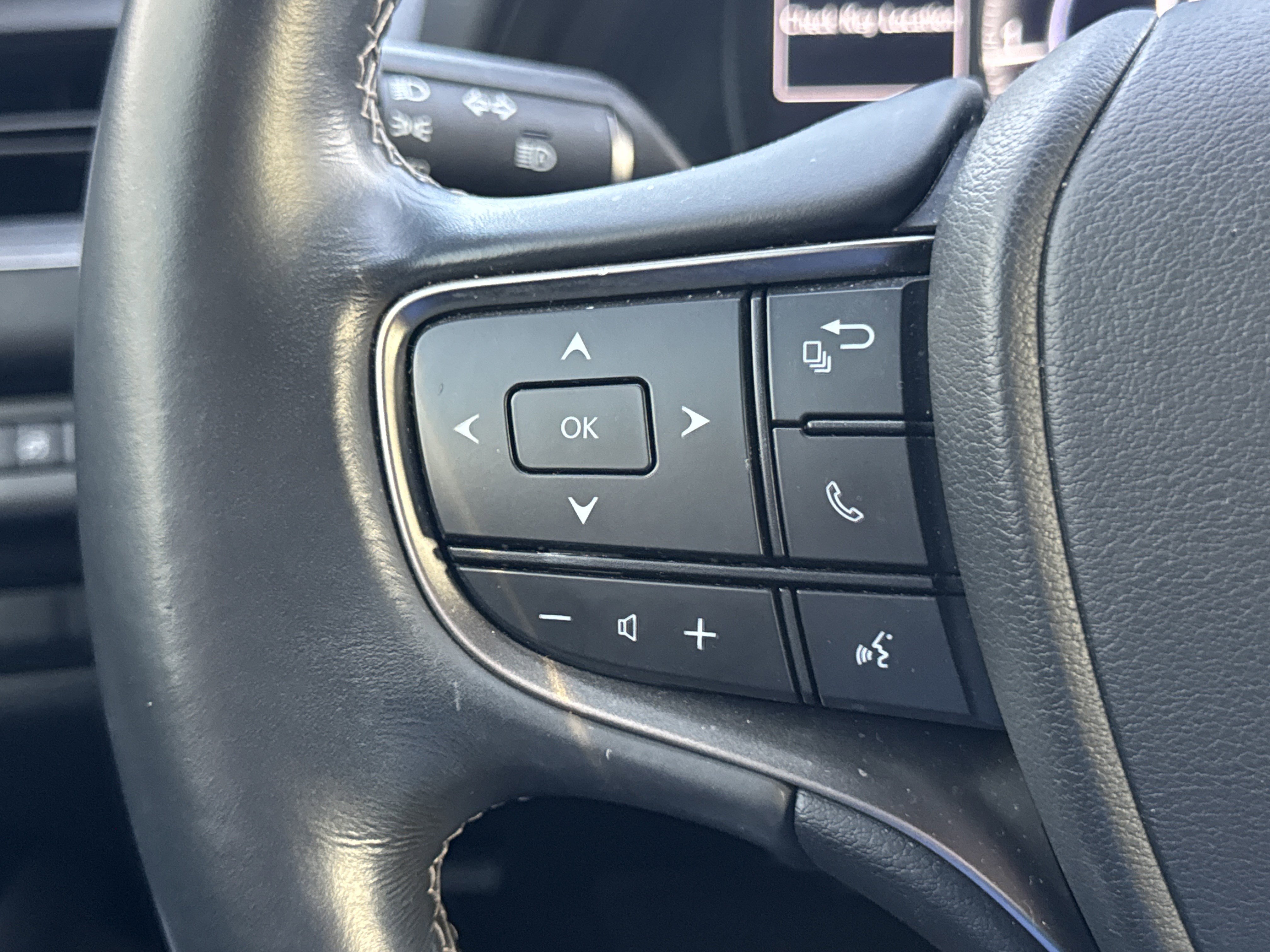 Used 2020 Lexus UX 200 w/ Accessory Package 2 image 14