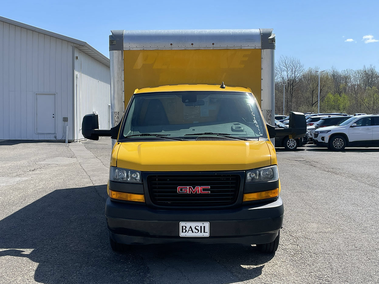 Used 2021 GMC Savana 3500 Extended w/ Power Convenience Package RWD image 5