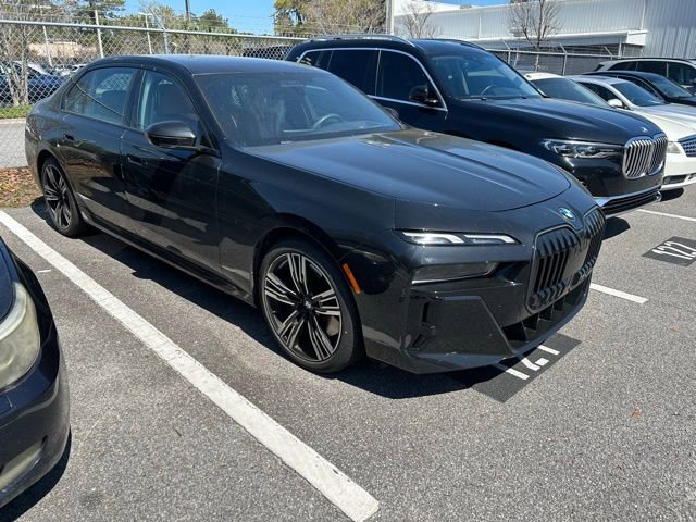 Used 2024 BMW 740i xDrive image 1