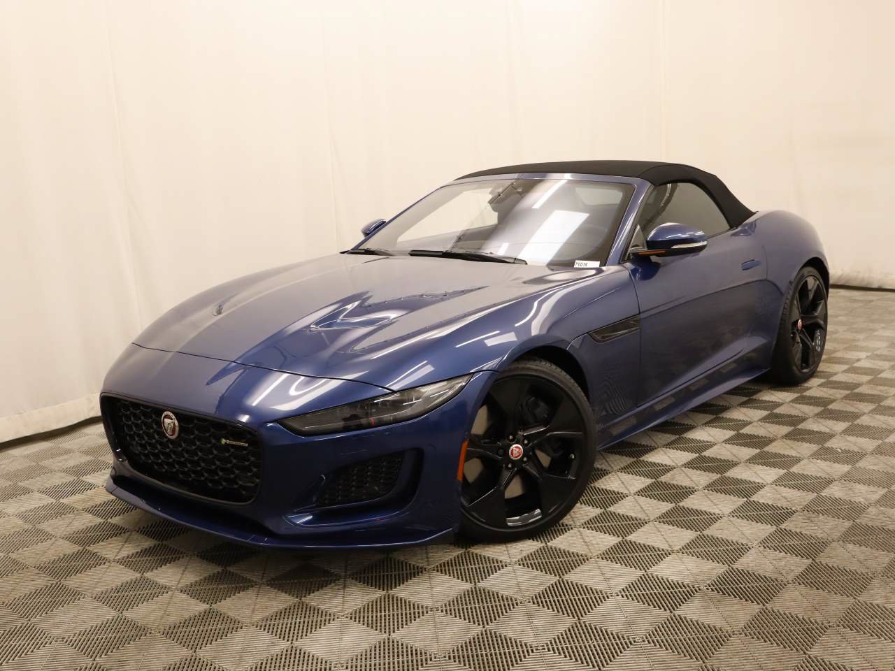 Used 2023 Jaguar F-TYPE R-Dynamic AWD/4WD image 1