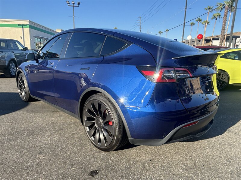 Used 2023 Tesla Model Y Performance AWD/4WD image 4