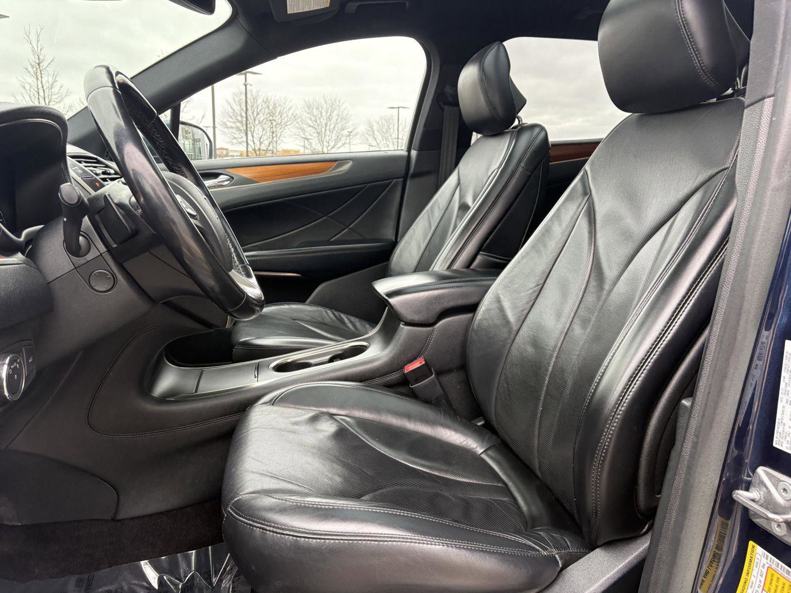 Used 2017 Lincoln MKC Reserve w/ Lincoln MKC Climate Package image 17