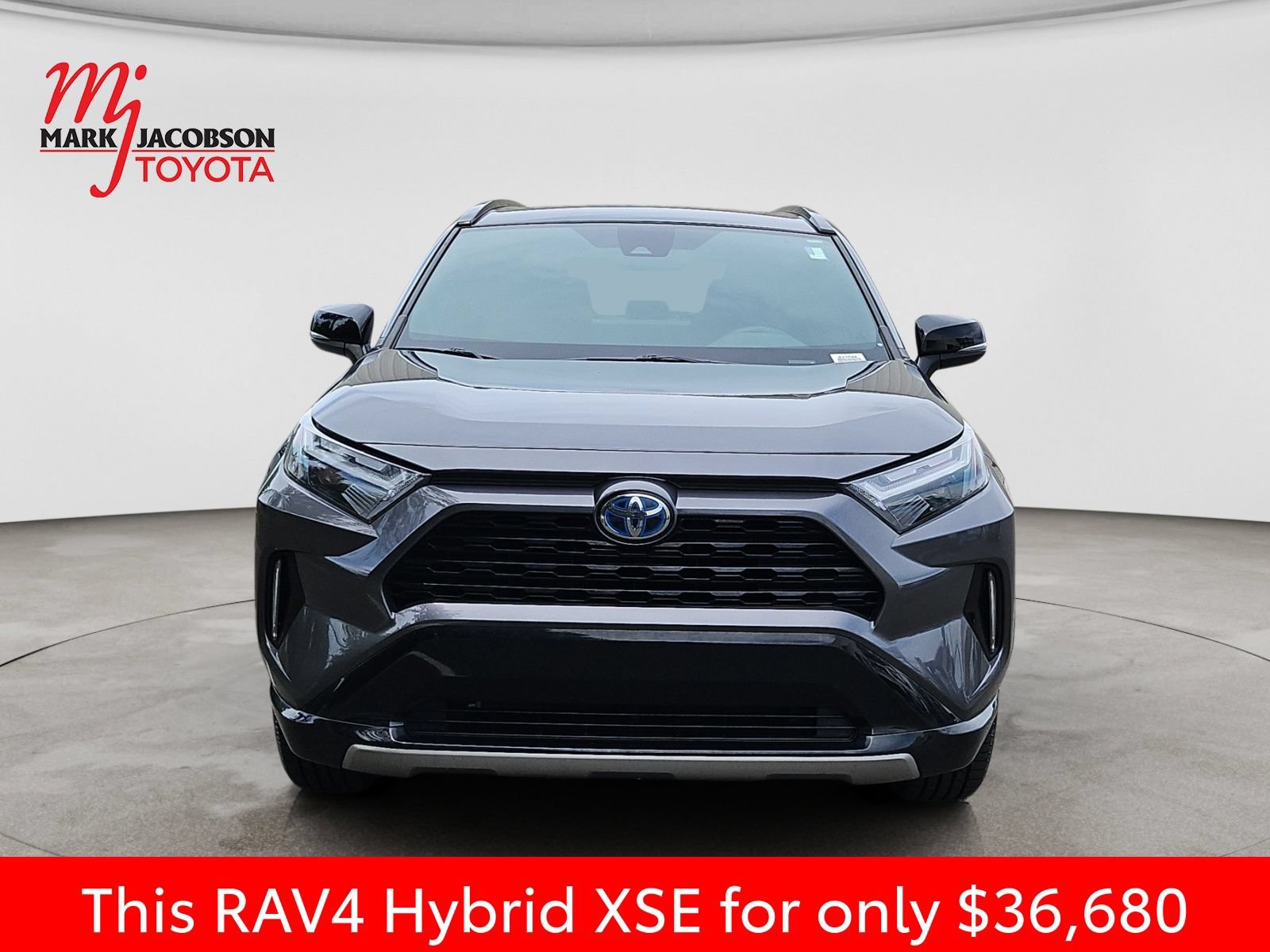 Used 2024 Toyota RAV4 XSE AWD/4WD image 3
