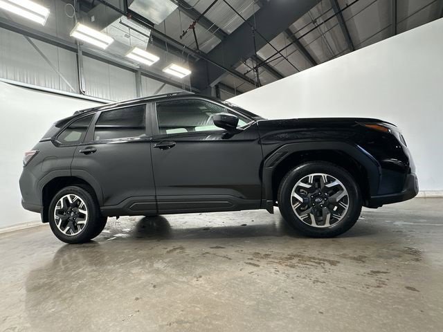 Certified 2025 Subaru Forester Premium image 3