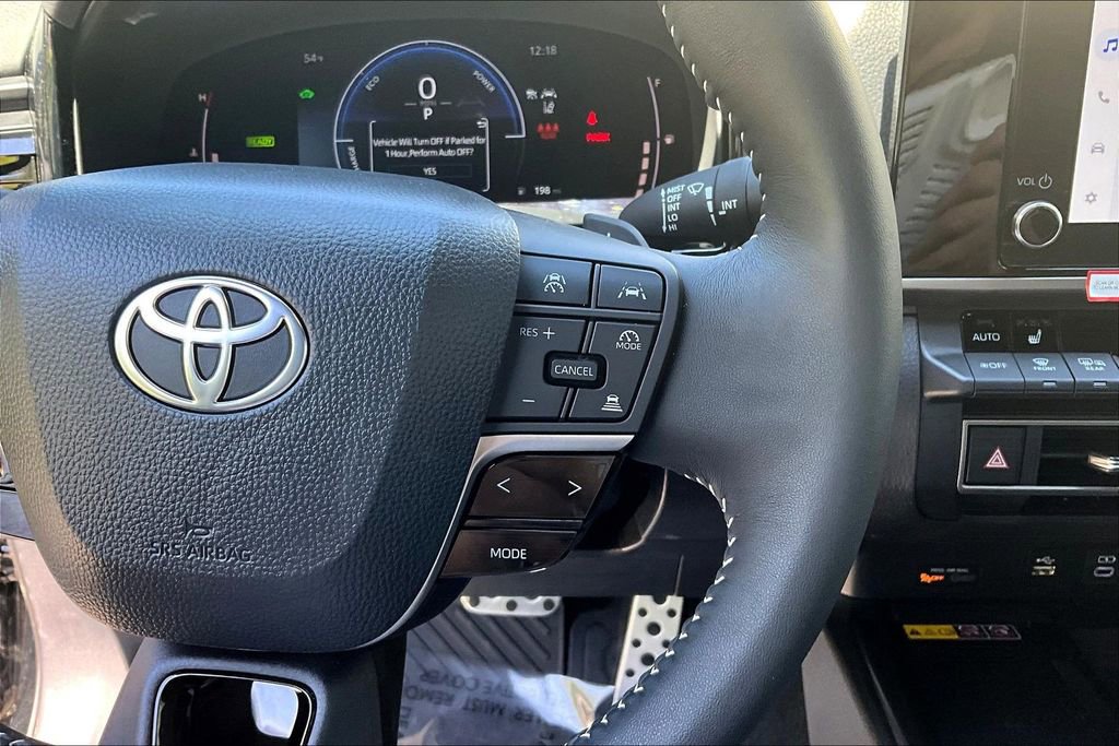 Used 2026 Toyota Camry SE w/ Convenience Package FWD image 12