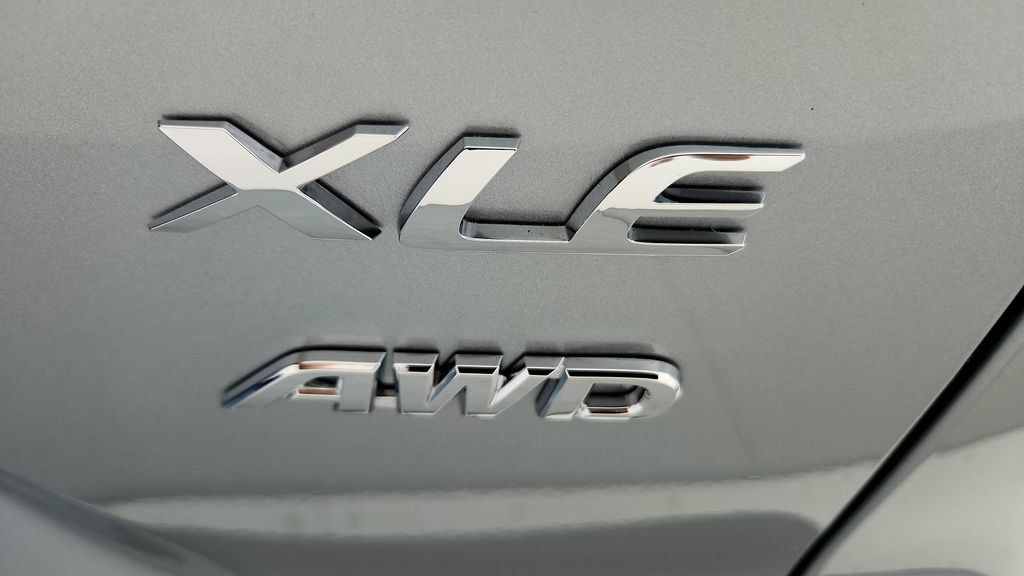 Certified 2026 Toyota Corolla Cross XLE w/ Convenience Package AWD/4WD image 14