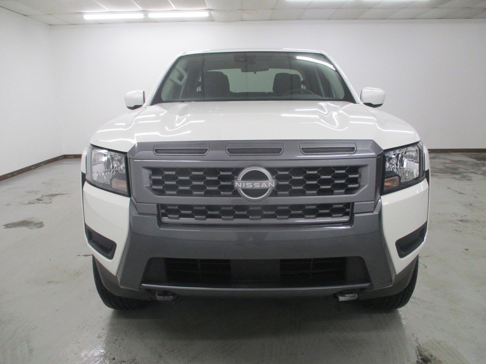 New 2025 Nissan Frontier SV image 9