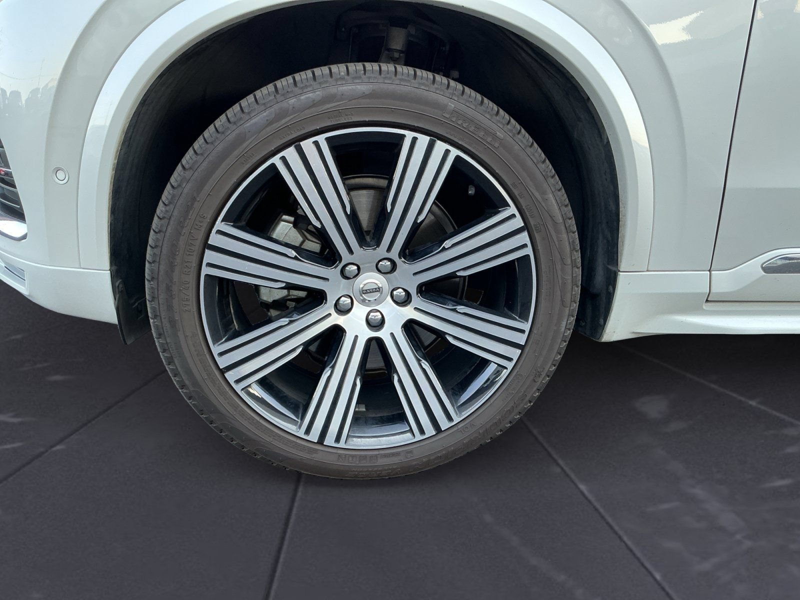 Used 2023 Volvo XC90 B6 Ultimate w/ Lounge Package AWD/4WD image 14