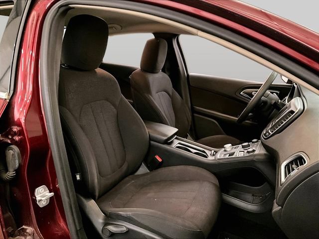 Used 2015 Chrysler 200 Limited FWD image 8