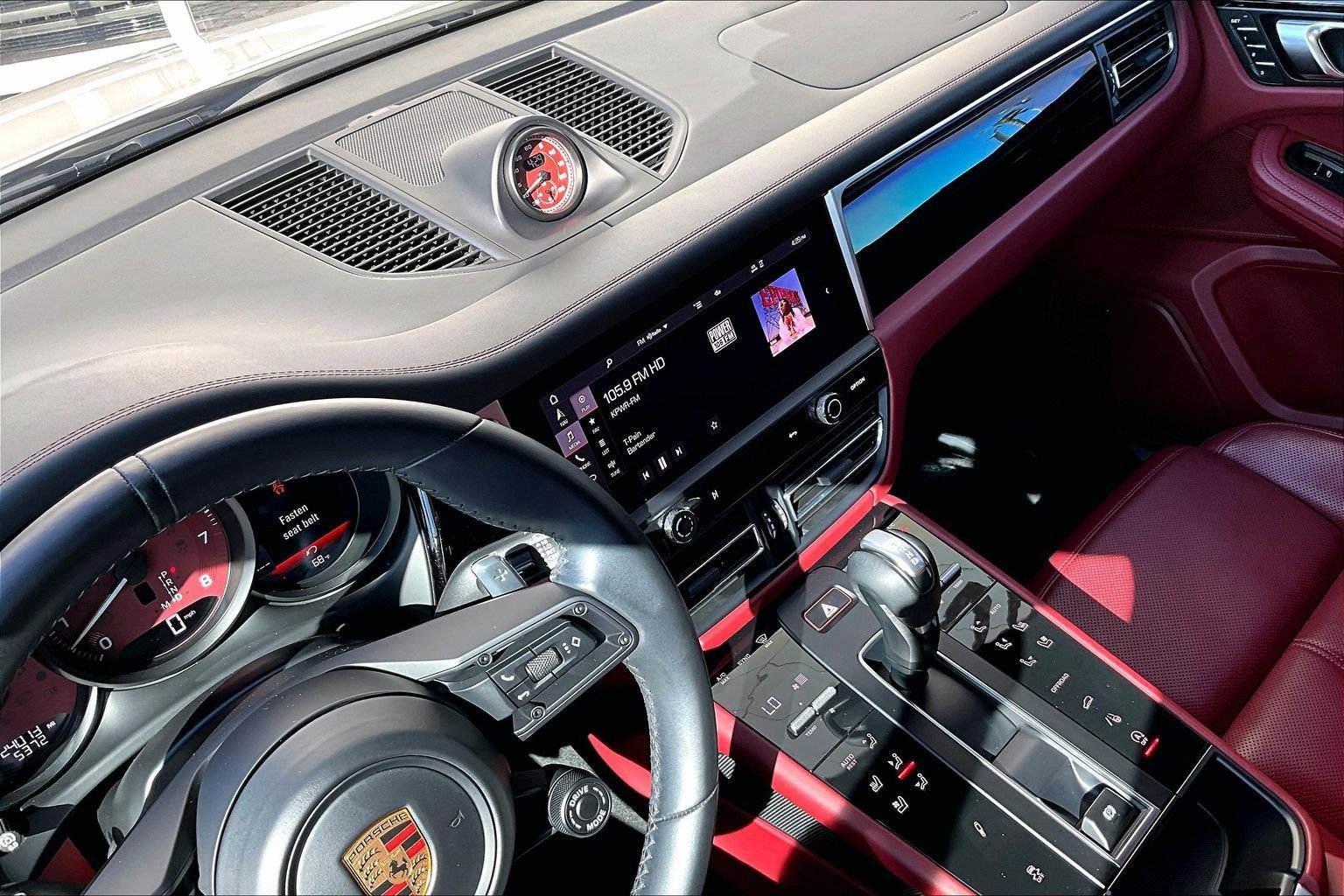 Used 2022 Porsche Macan S image 32