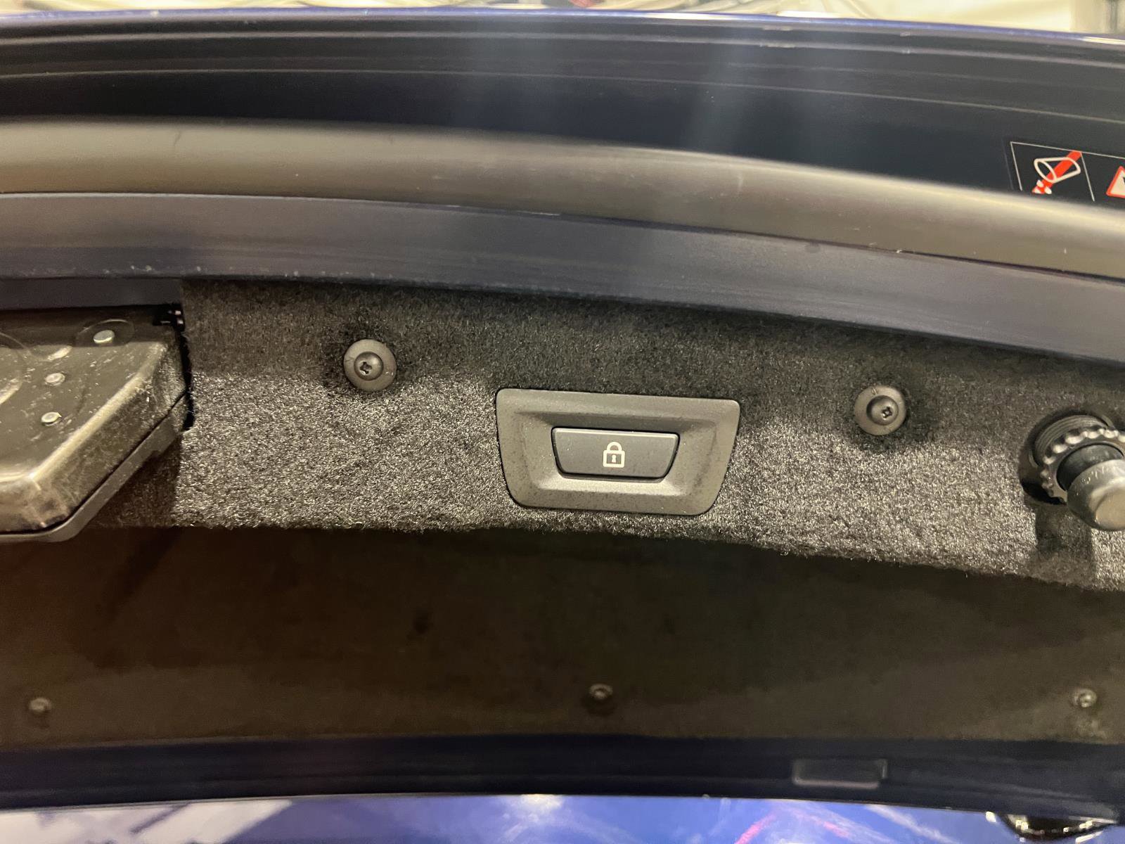 Used 2017 BMW 650i Convertible image 29