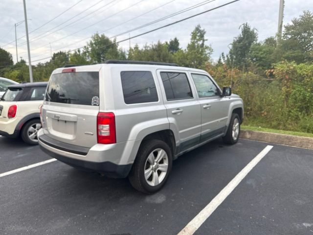 Used 2011 Jeep Patriot Latitude AWD/4WD image 8