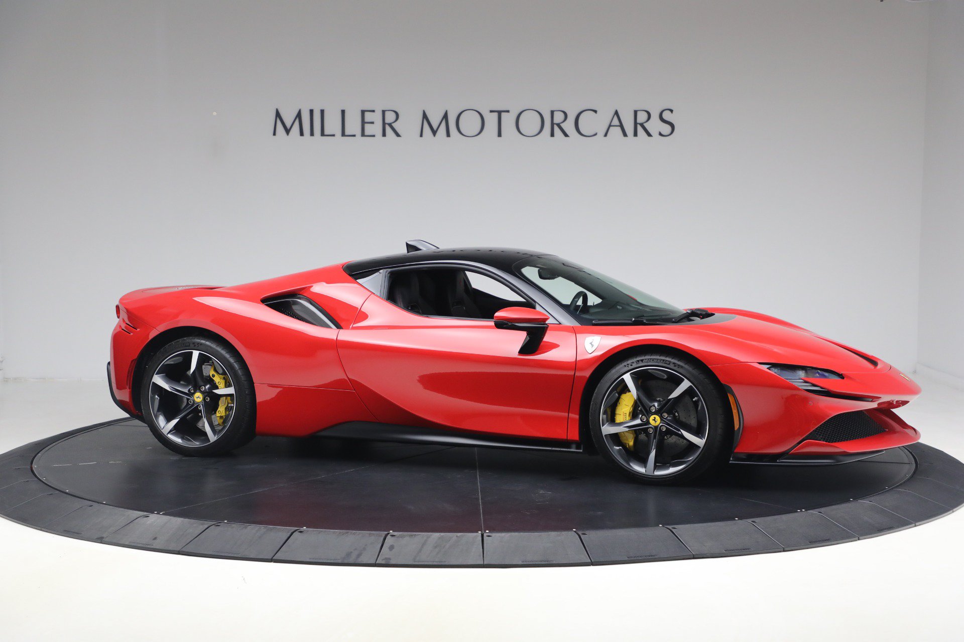 Used 2023 Ferrari SF90 Stradale AWD/4WD image 11
