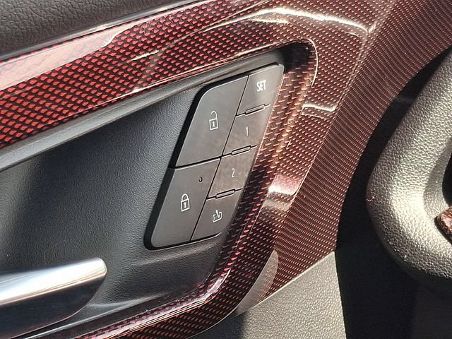 Certified 2025 Chevrolet Traverse RS AWD/4WD image 27