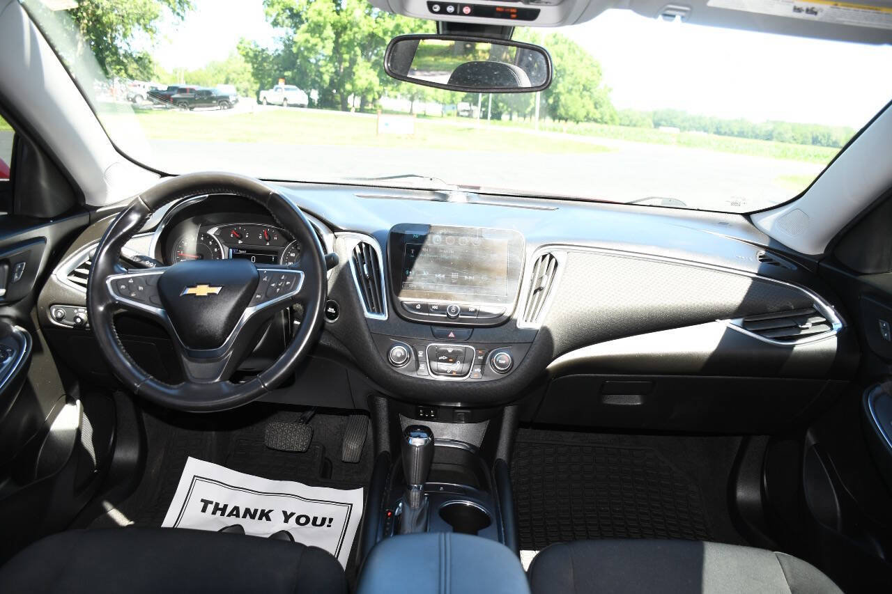 Used 2018 Chevrolet Malibu LT FWD image 27