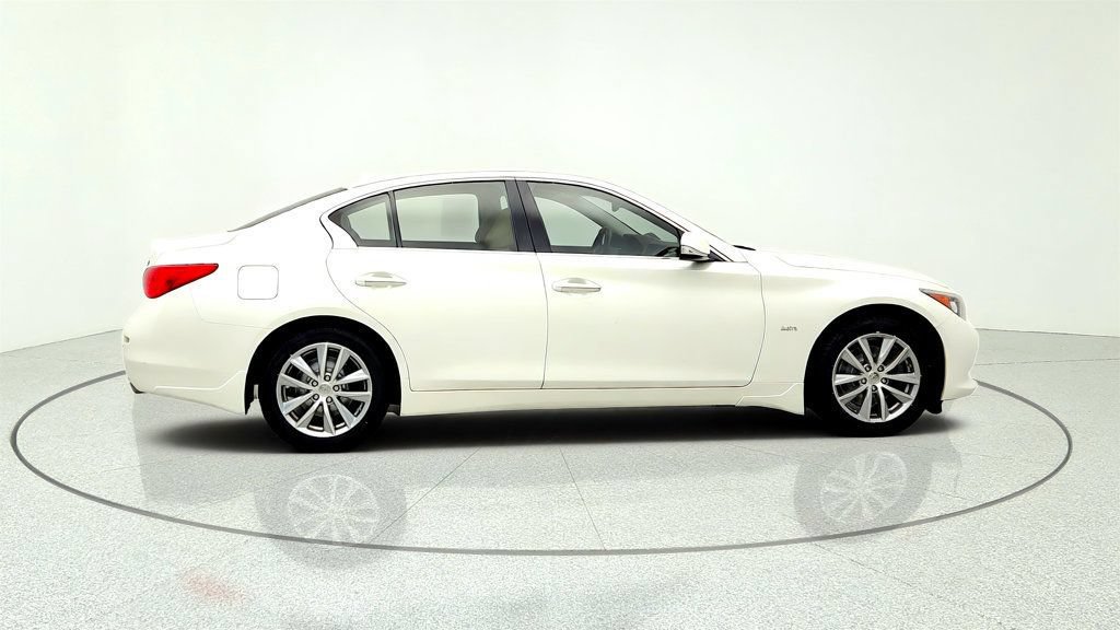 Used 2016 INFINITI Q50 Premium w/ 2.0T Premium Plus Package AWD/4WD image 4