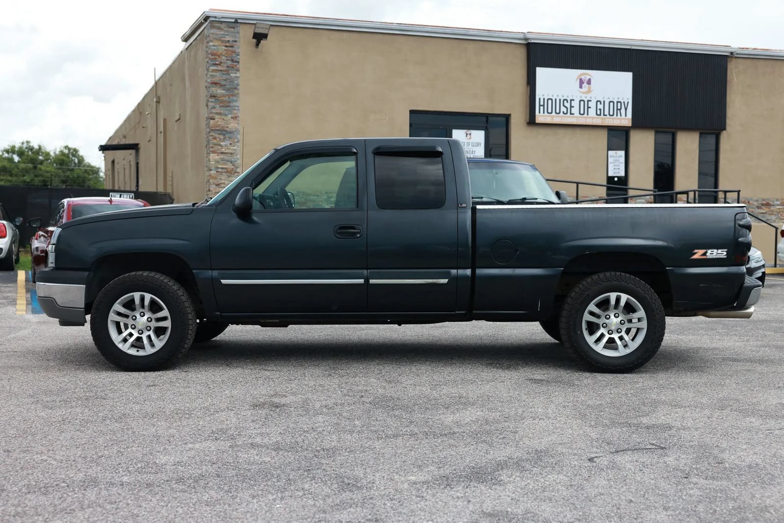Used 2005 Chevrolet Silverado 1500 LS RWD image 2