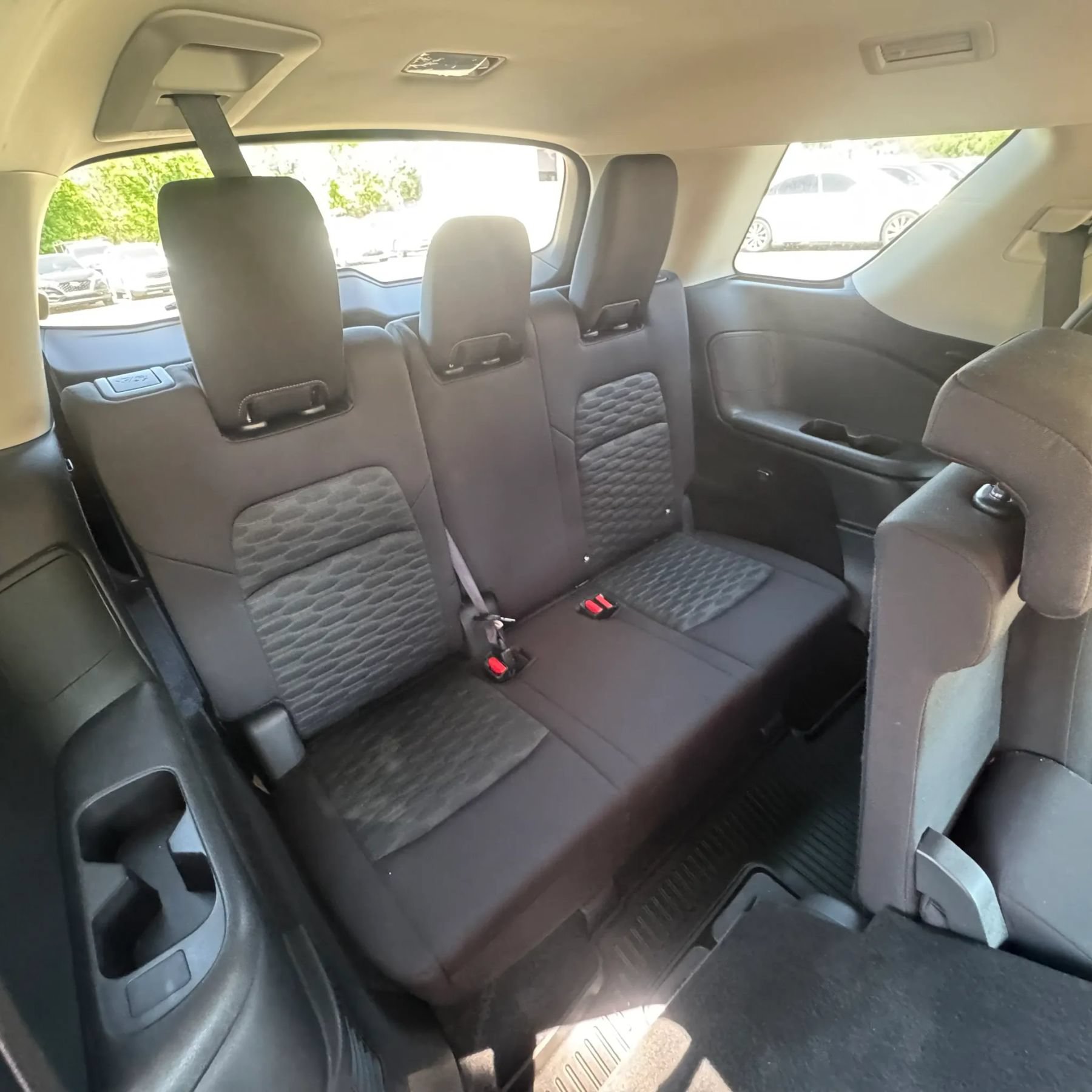 Used 2022 Nissan Pathfinder S FWD image 15
